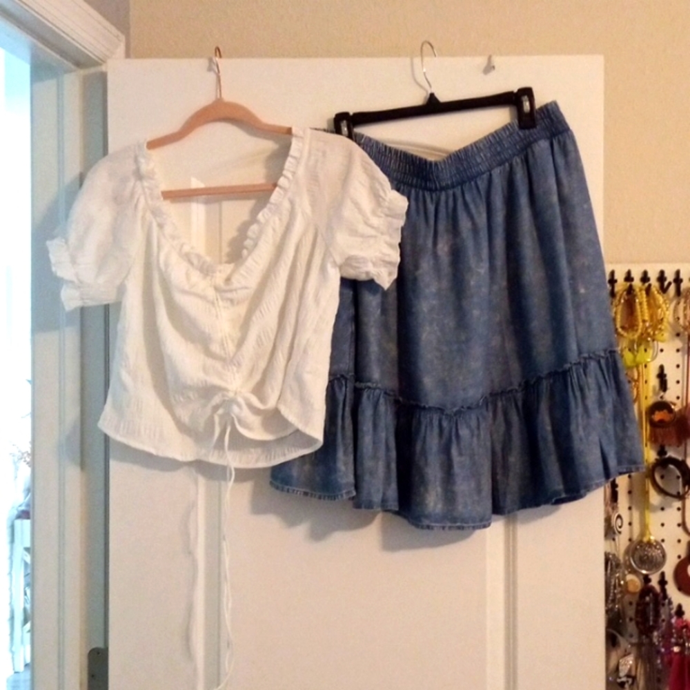 Torrid skirt